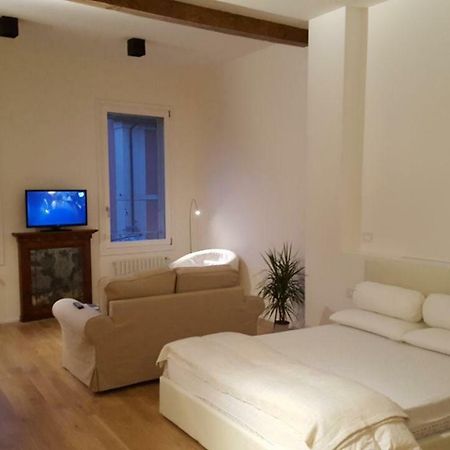 Апартаменты Casa Tea Болонья Экстерьер фото
